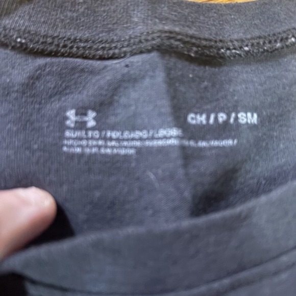 Under Armour Women's Athletic Workout Top Small Sleeveless Loose Fit With Logo - Picture 3 of 4